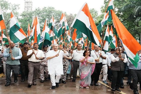 Railway Minister Ashwini Vaishnaw Leads Tiranga Rally at Rail Bhawan