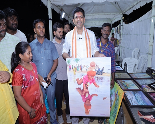 MoS Pemmasani Chandrasekhar Inaugurates Amaravati Art Street Exhibition in Guntur