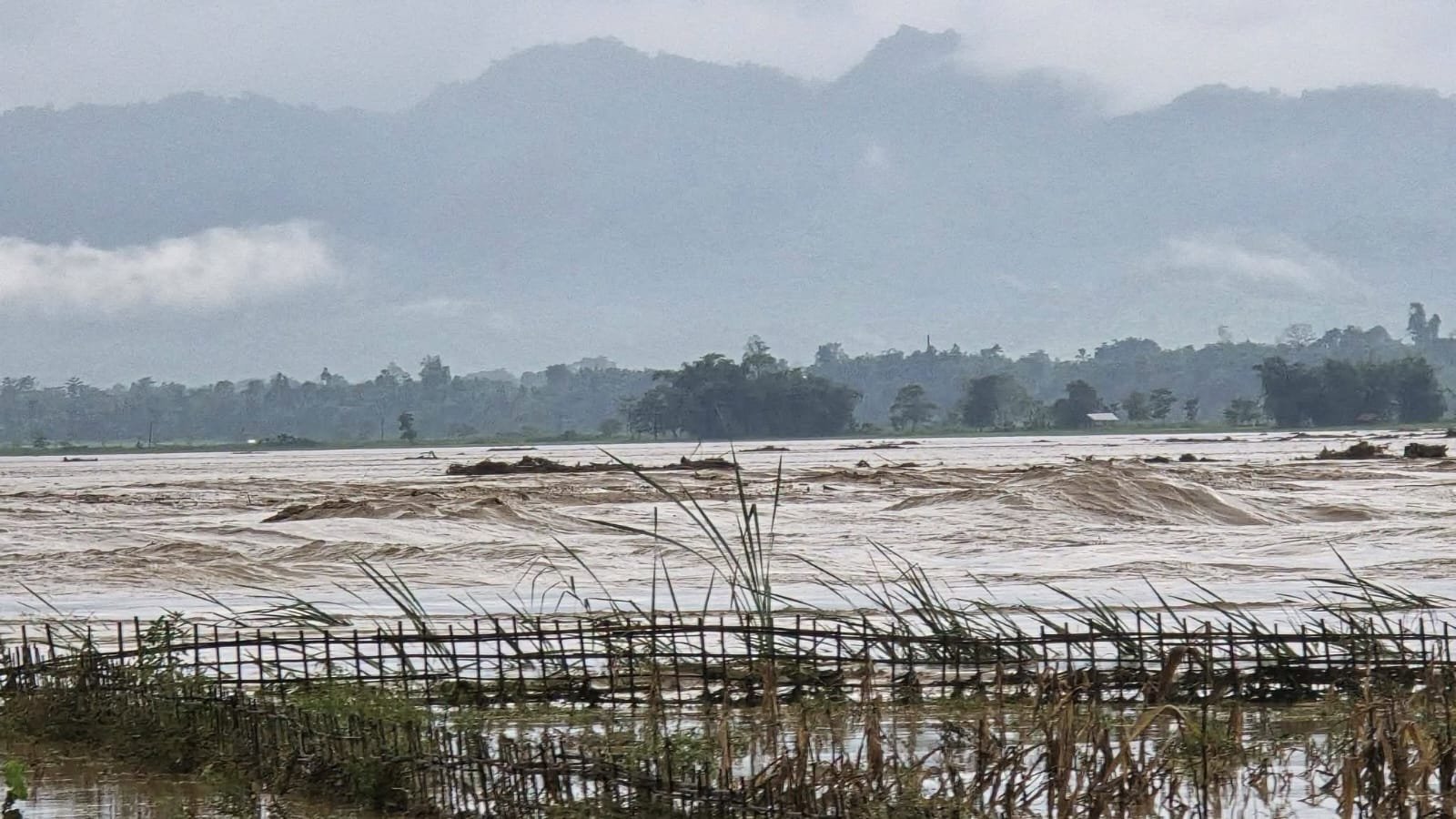 ৰাজ্যখনত শেহতীয়া বানত মৃত্যু হোৱা লোকৰ সংখ্যা ৮৭ লৈ বৃদ্ধি