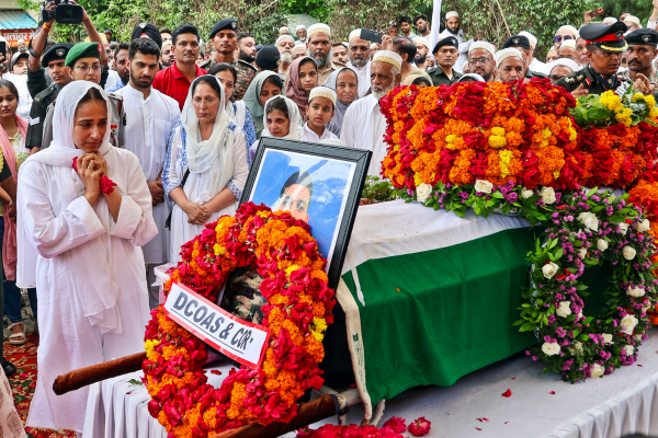 Army Major Hamza Arif’s Last Rites Held With Full Military Honours in Indore 