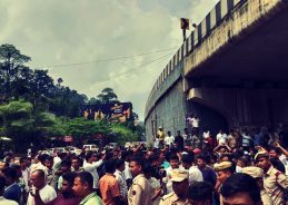 শ্বিলঙত আবদ্ধ অসমৰ লোকসকলক সহায়ৰ বাবে অসম আৰক্ষীৰ হেল্পলাইন নম্বৰ মুকলি