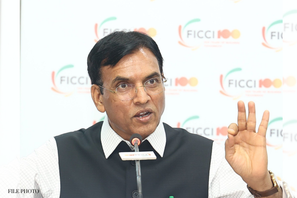 Sports Minister commends Indian contingent for fourth-place finish at Glasgow Commonwealth Games