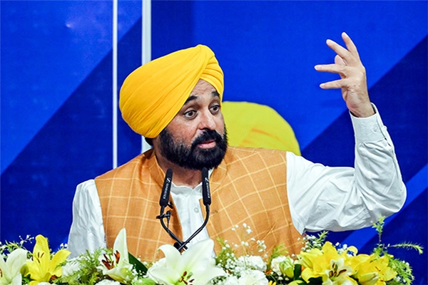 Punjab CM postpones talks with state government employees till they end strike 