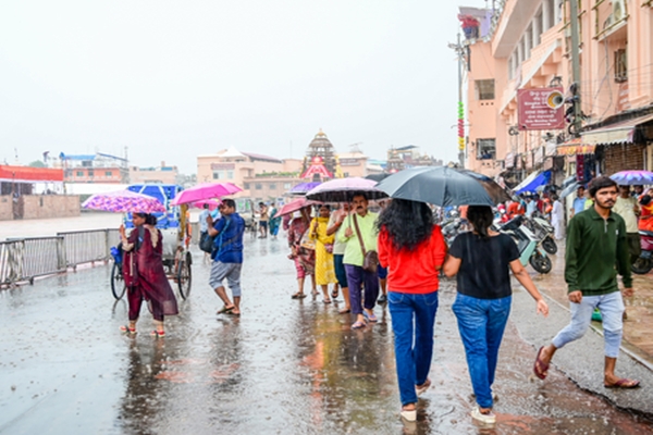 Fresh Heavy Rain Revives Flood Threat in Odisha