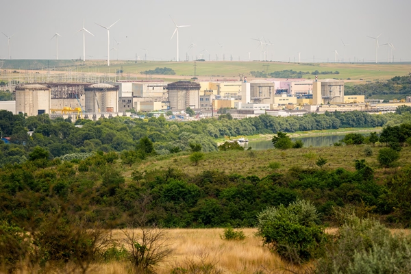Romania Begins Shutdown of Second Cernavoda Nuclear Reactor Amid Severe Drought
