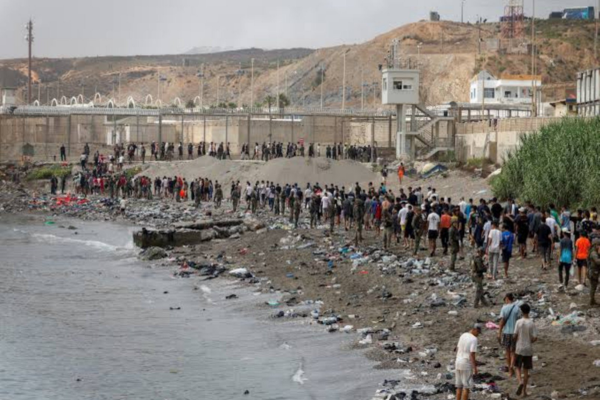 Italy temporarily suspends Schengen travel arrangements with Spain