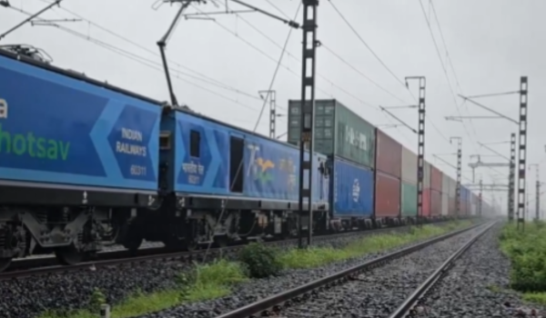 JNPA commences first long-haul double-stack Dedicated Freight Corridor rake operation