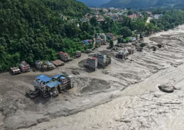 Tamil Nadu Govt Steps Up Efforts to trace tourists stranded in flood-hit Nepal Tamil Nadu Govt Steps Up Efforts to trace tourists stranded in flood-hit Nepal