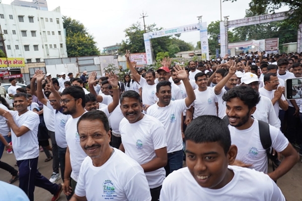 Maharashtra: Over Three Lakh People Join Maha Walkathon to raise awareness on soil & water conservation