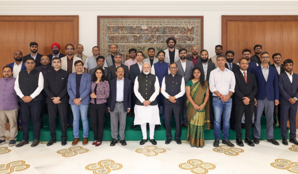 प्रधानमंत्री मोदी ने अंतरिक्ष क्षेत्र से जुड़े 20 स्टार्टअप के सीईओ और संस्थापकों से बातचीत की