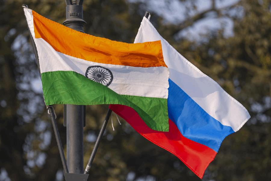India-Russia officials discuss bilateral ties, international agenda and Ukraine situation