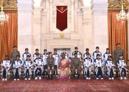 President Murmu interacts with students from Sikkim, Arunachal Pradesh