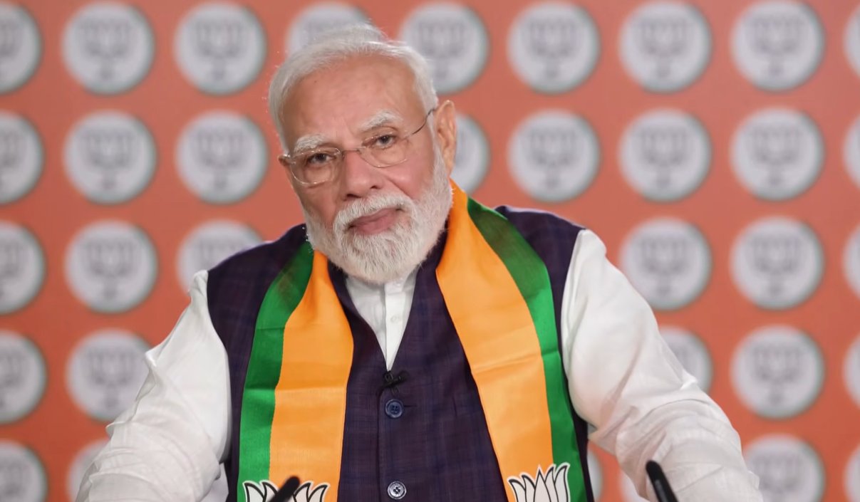 पीएम मोदी ने वडनगर से वाराणसी तक सेवा यात्रा पर जा रहे सेवा यात्रियों से किया संवाद, कहा- सेवा ही सर्वोच्च कर्तव्य
