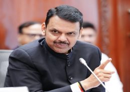 Maharashtra govt decides to provide soft loans to sugar mills to clear pending dues of farmers for 2025-26 crushing season