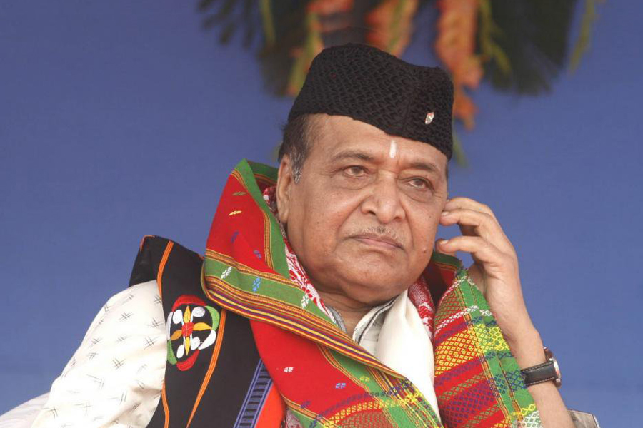 ড° ভূপেন হাজৰিকাৰ গীতসমূহ ৯ টা ভাষালৈ অনুবাদৰ বাবে সিদ্ধান্ত অসম সাহিত্য সভাৰ