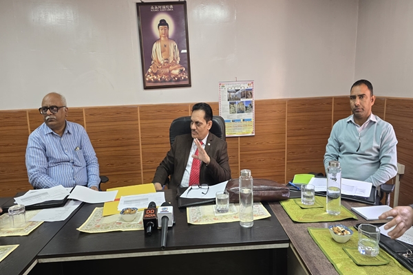 Akashvani NSD DG Rajiv Kumar Jain Reviews Station’s Functioning in Leh