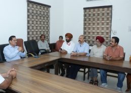 DG Akashvani reviews border area transmissions in Punjab DG Akashvani reviews border area transmissions in Punjab
