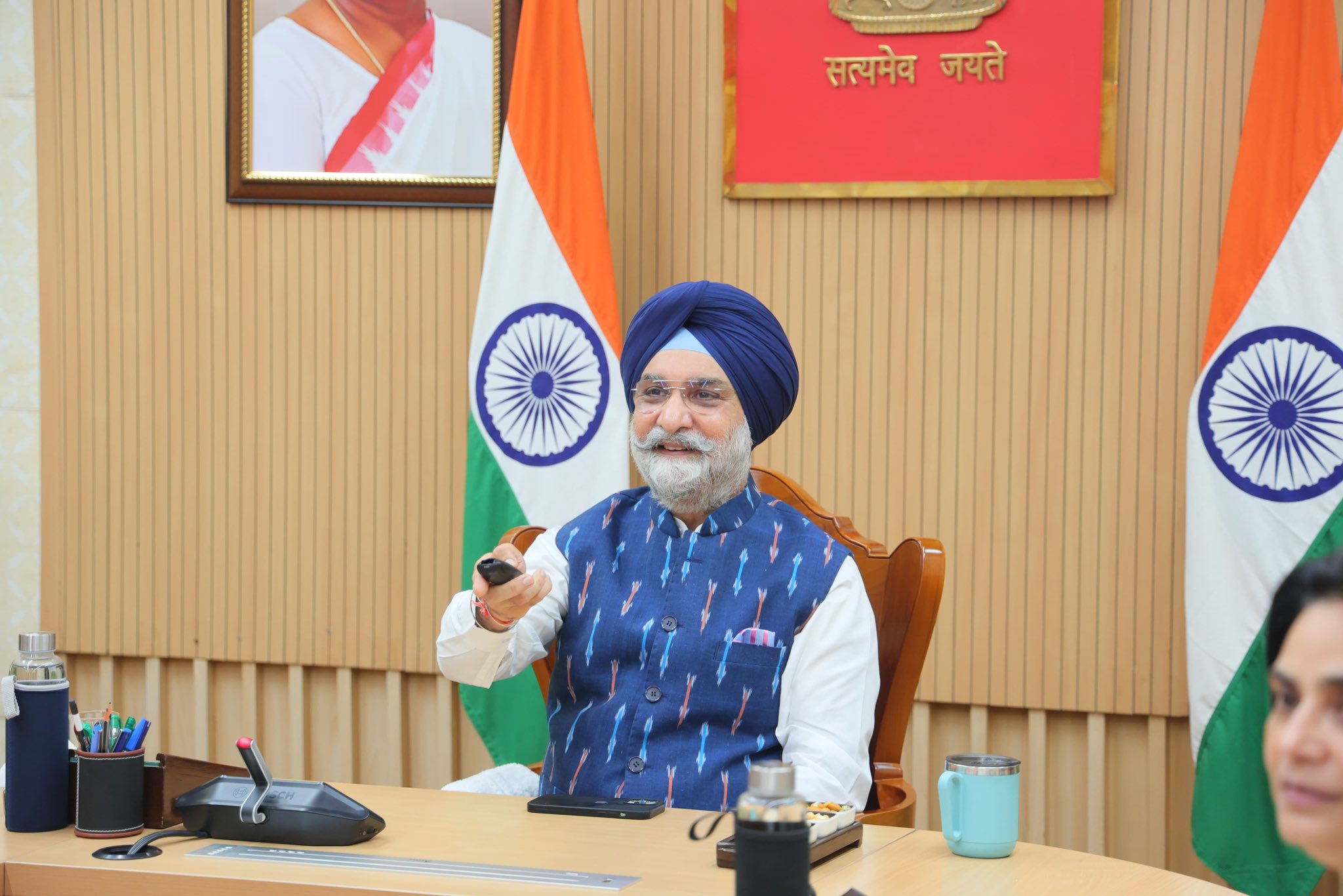 उपराज्यपाल तरनजीत सिंह संधू ने दिल्ली यातायात पुलिस की नई वेबसाइट का शुभारंभ किया