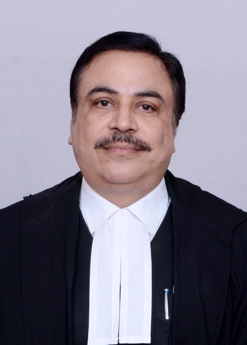 न्यायमूर्ति महेशचंद्र त्रिपाठी बंबई उच्च न्यायालय के नए मुख्य न्यायाधीश नियुक्त