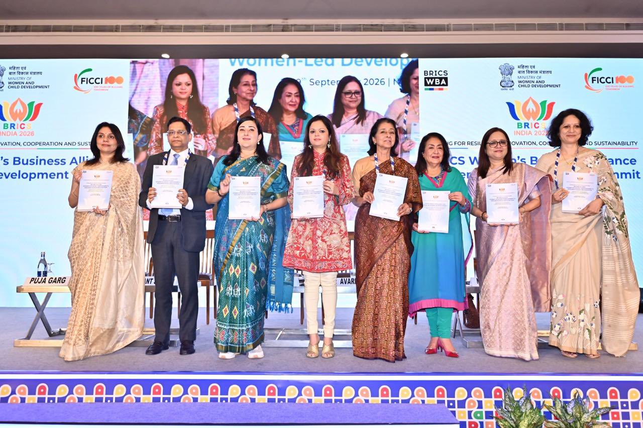 नई दिल्ली: ब्रिक्स डब्ल्यू.बी.ए महिला नेतृत्व विकास शिखर सम्मेलन का आयोजन