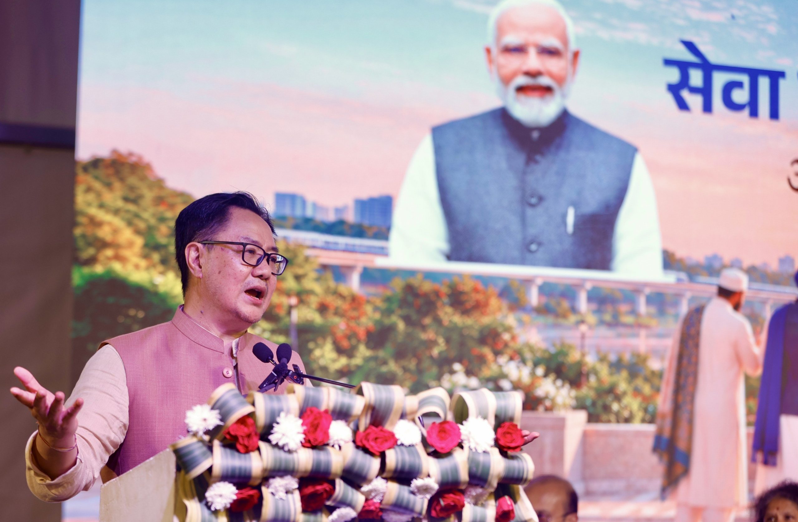 अल्पसंख्यक मामलों के मंत्री किरेन रिजिजू ने नागरिकों से विकसित भारत के लिए समर्पित होने का आह्वान किया