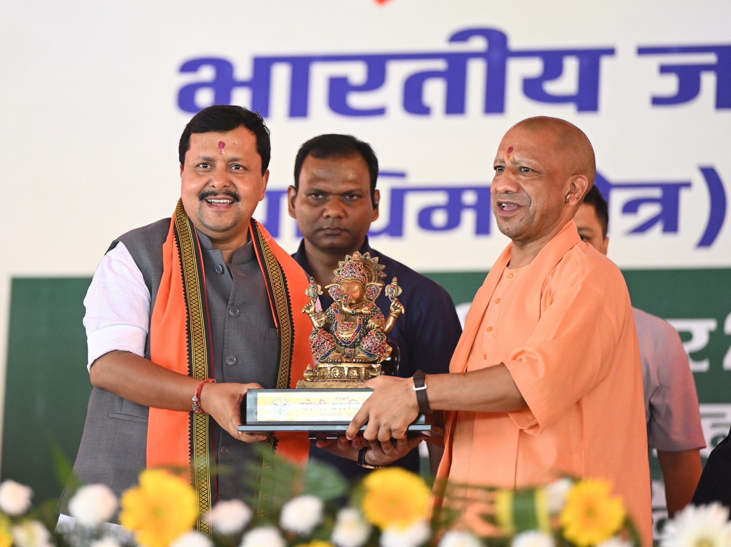उत्तर प्रदेश: आगामी विधानसभा चुनावों को लेकर भाजपा अध्यक्ष नितिन नबीन ने मुख्यमंत्री योगी आदित्यनाथ के साथ की समीक्षा बैठक
