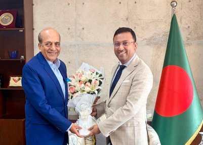 Indian HC Dinesh Trivedi holds courtesy meeting with Bangladesh State Minister Humayun Kabir Indian HC Dinesh Trivedi holds courtesy meeting with Bangladesh State Minister Humayun Kabir