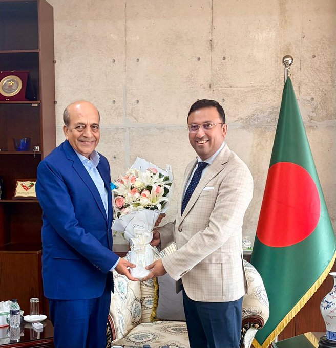 Indian HC Dinesh Trivedi holds courtesy meeting with Bangladesh State Minister Humayun Kabir