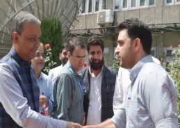 I&B secretary reviews working of MIB’s various units in Kashmir