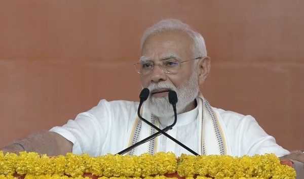 PM Modi calls upon citizens to make social service and cleanliness everyday’s habits