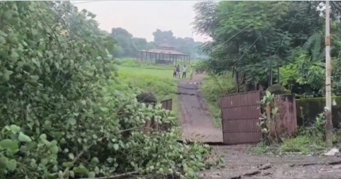 झारखंड: धनबाद में ज़मीन धंसने से कई घर जमींदोज, दो बच्चे और कई महिलाएं घायल