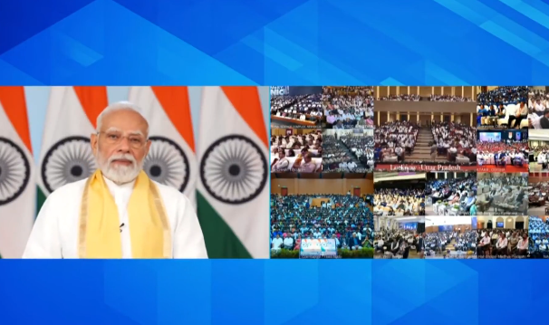 प्रधानमंत्री मोदी ने 20वें रोजगार मेले में 51 हजार से अधिक युवाओं को नियुक्ति-पत्र वितरित किए