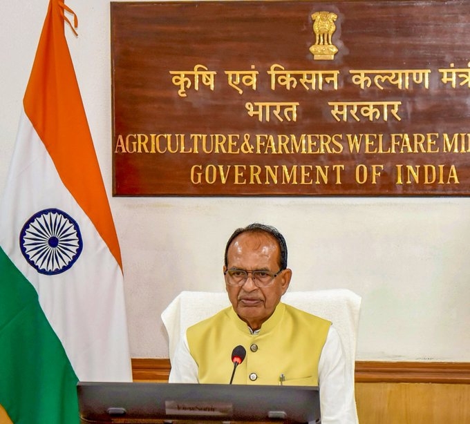 Agriculture Minister reviews progress of PM-DDKY; Stresses on timely delivery of benefits to farmers