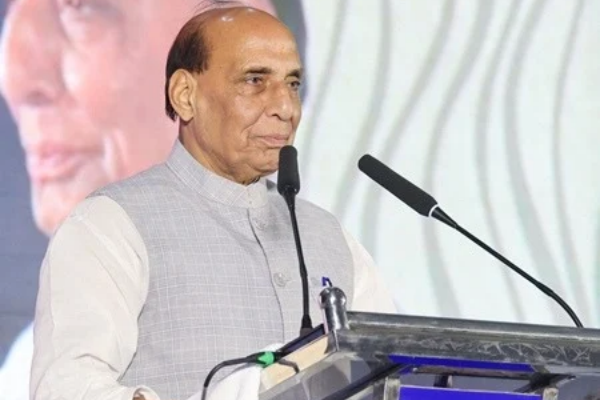প্ৰতিৰক্ষা মন্ত্ৰী ৰাজনাথ সিঙে কয় যে দেশে ভাবুকিৰ সন্মুখীন হ’লে সুৰক্ষাৰ বাবে সকলো ধৰণৰ ব্যৱস্থা গ্রহণ কৰিবলৈ সাজু হৈ আছে
