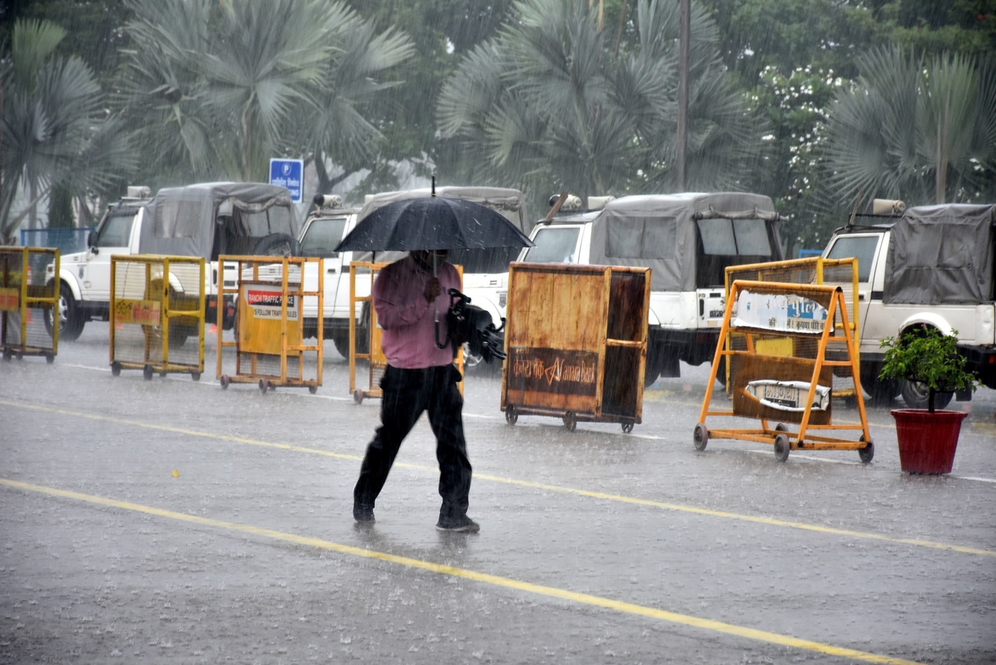 Heavy rainfall disrupts normal life in Jharkhand
