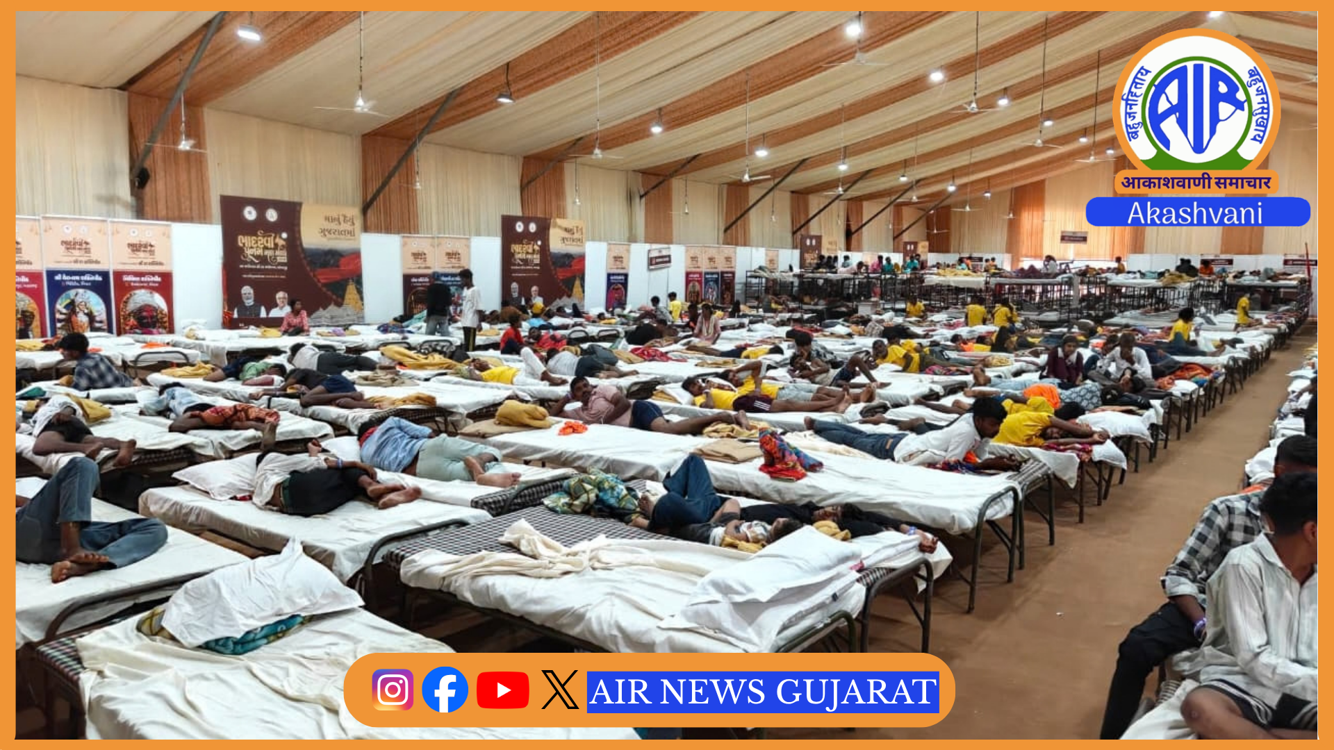 અંબાજીના ભાદરવી પૂનમના મેળાના પ્રથમ દિવેસ  ચાર લાખથી વધુ લોકોએ માતાજીના ચરણોમાં શિશ ઝુકાવ્યું