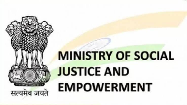 लगभग 87 हजार स्वच्छता कर्मचारियों को पीपीई किट प्रदान