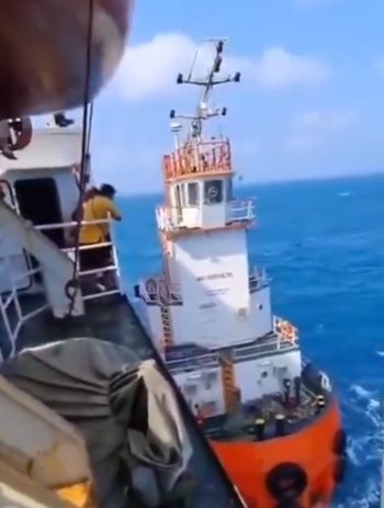 Indonesia: Around 140 passengers and crew missing after a ferry carrying over 240 people overturned