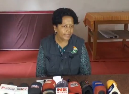 মানাহ ৰাষ্ট্ৰীয় উদ্যানৰ এজনী পোহনীয়া হাতী বহিঃৰাজ্যলৈ সৰবৰাহ কৰা সন্দৰ্ভত সোণালী ঘোষৰ সংবাদমেল আয়োজন