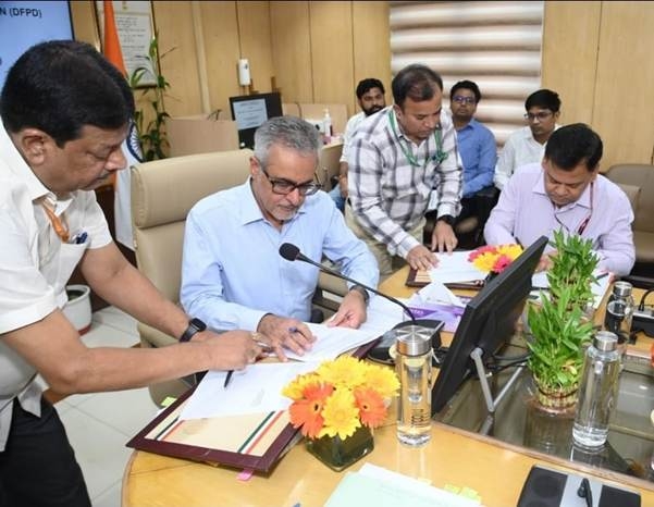 DFPD and FCI sign MoU to accelerate modernisation in food grain management