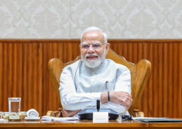PM Modi Shares Articles by Amitabh Kant, Hasmukh Adhia on India’s Transformation