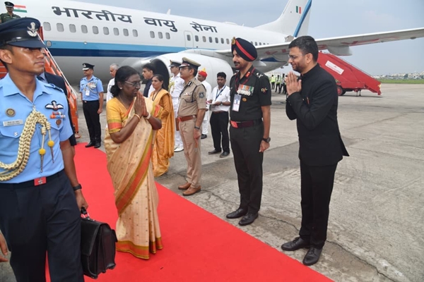 President Murmu reaches Gujarat; To Present 72nd National Film Awards at Ekta Nagar Tomorrow