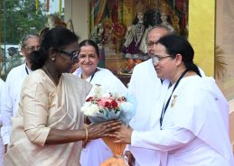 President Murmu inaugurates Global Spiritual Palace Retreat Centre in Vadodara