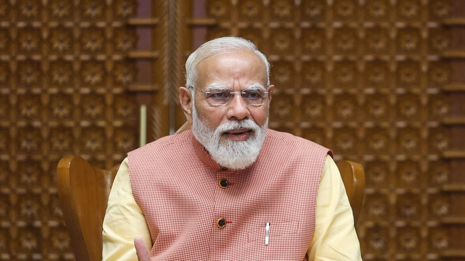 কেন্দ্ৰীয় চৰকাৰে যুৱক-যুৱতীসকলক ভৱিষ্যতৰ বাবে সাজু হ’বলৈ প্রয়োজনীয় দক্ষতা আৰু সুযোগ প্রদানত নিৰন্তৰ গুৰুত্ব আৰোপ কৰি আহিছে বুলি প্রধানমন্ত্রী নৰেন্দ্র মোদীৰ প্রকাশ