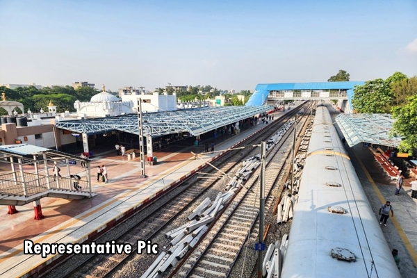 Indian Railways Approves ₹142 Crore Upgradation project of Electric Traction System on Savalyapuram-Guntur Section