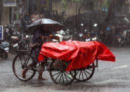 IMD forecasts heavy rainfall in several states IMD forecasts heavy rainfall in several states