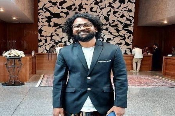 National Film Award winner Ravi Raj Murmu accorded warm welcome in Ranchi