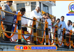 નર્મદા ડેમ પૂર્ણ સપાટીએ છલકાયો: CM પટેલે કર્યા જળ વધામણાં નર્મદા ડેમ પૂર્ણ સપાટીએ છલકાયો: CM પટેલે કર્યા જળ વધામણાં