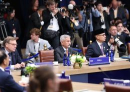 EAM calls for prioritising diplomacy over military solutions to resolve global conflicts at G20 meeting