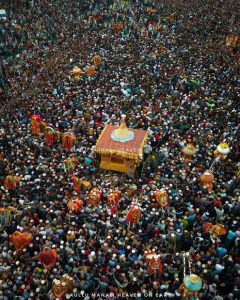 भगवान रघुनाथ की रथ यात्रा के साथ सप्ताह भर चलने वाला अंतर्राष्ट्रीय कुल्लू दशहरा आज से हिमाचल प्रदेश में शुरू।